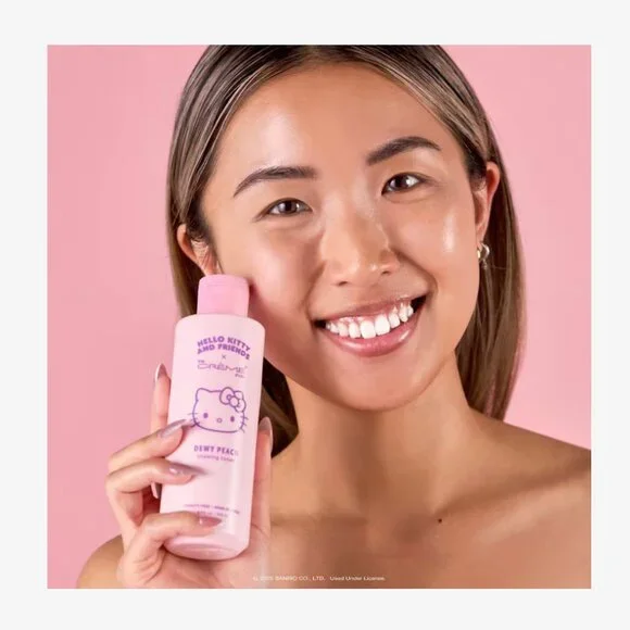 NWT Hello Kitty and Friends Dewy Peach Shaking Toner The Crème Shop - Picture 3 of 4